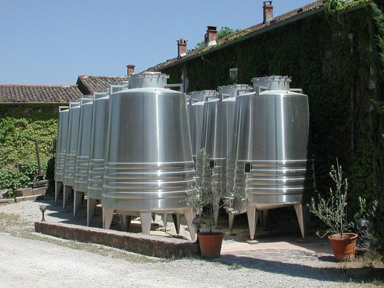 清远鑫隆：匠心打造高品质不锈钢化工罐，赋能化工产业安全高效发展